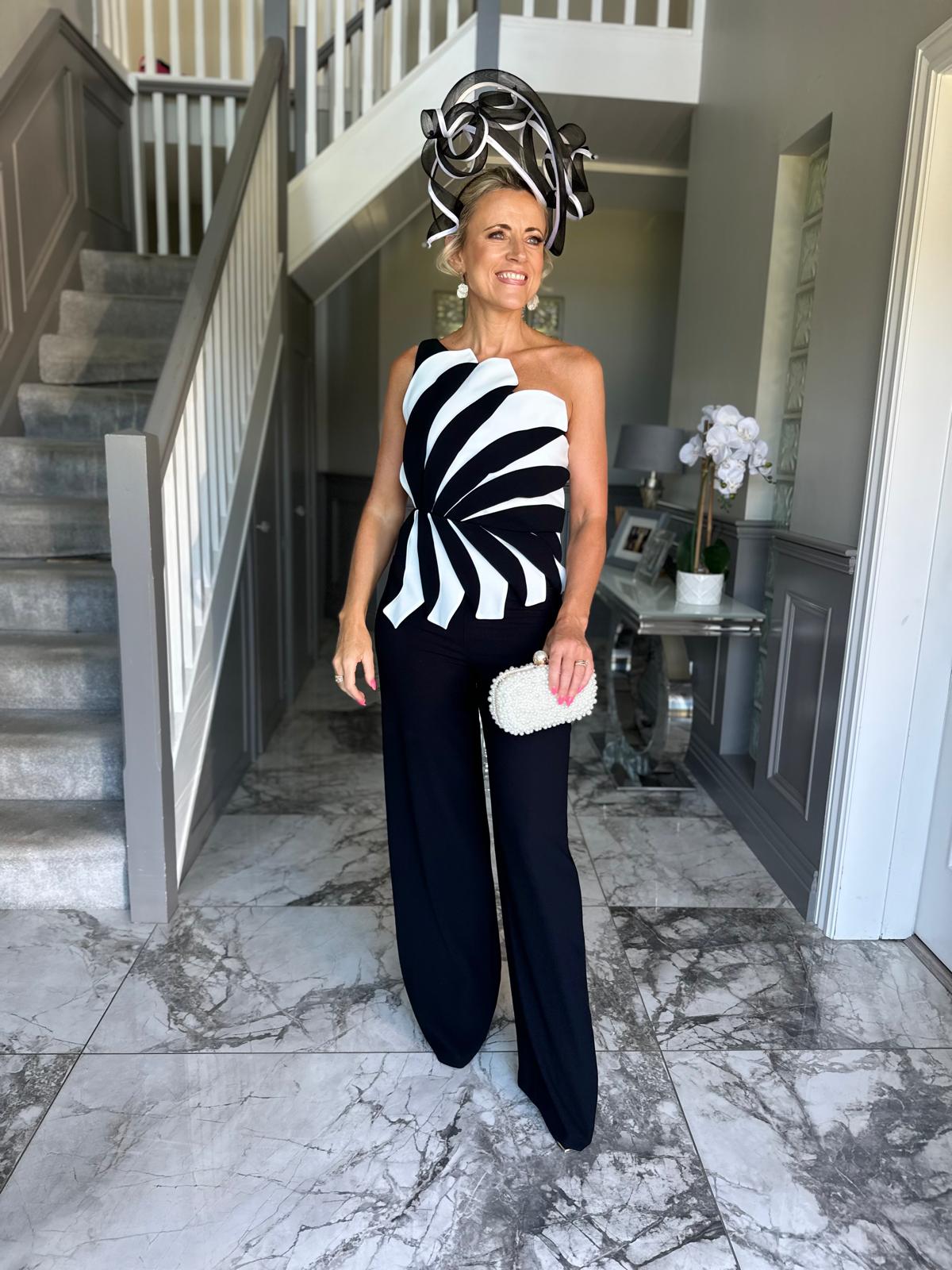 'Calypso' Black & White