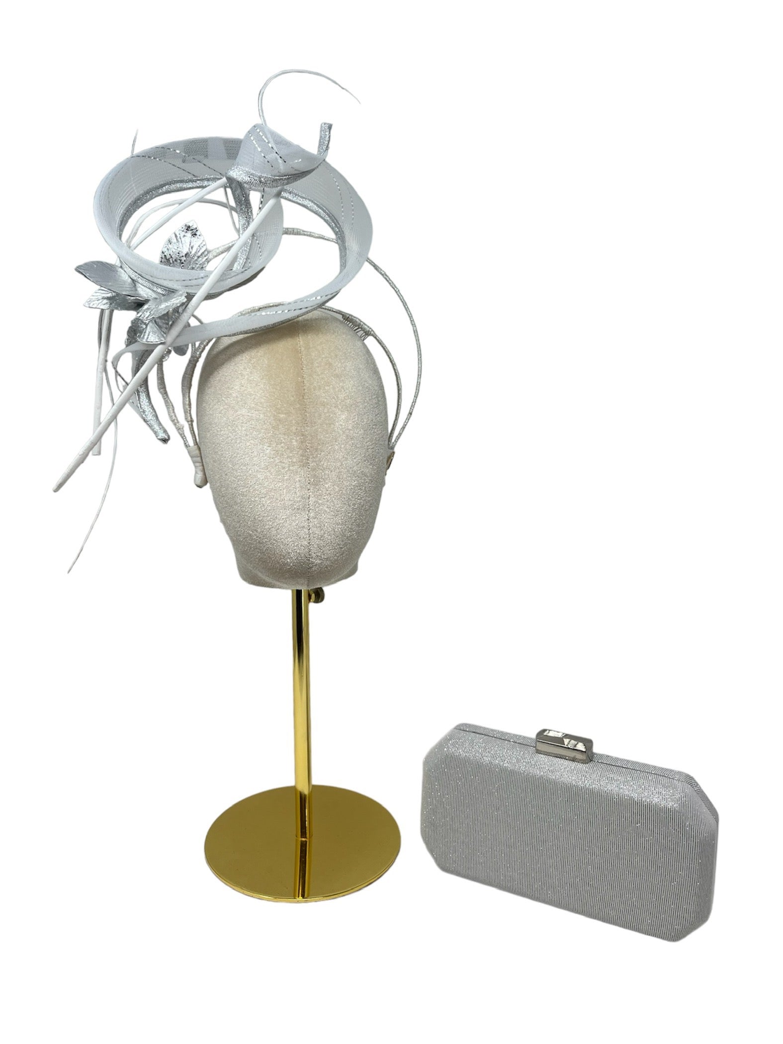 'Eris' White & Silver