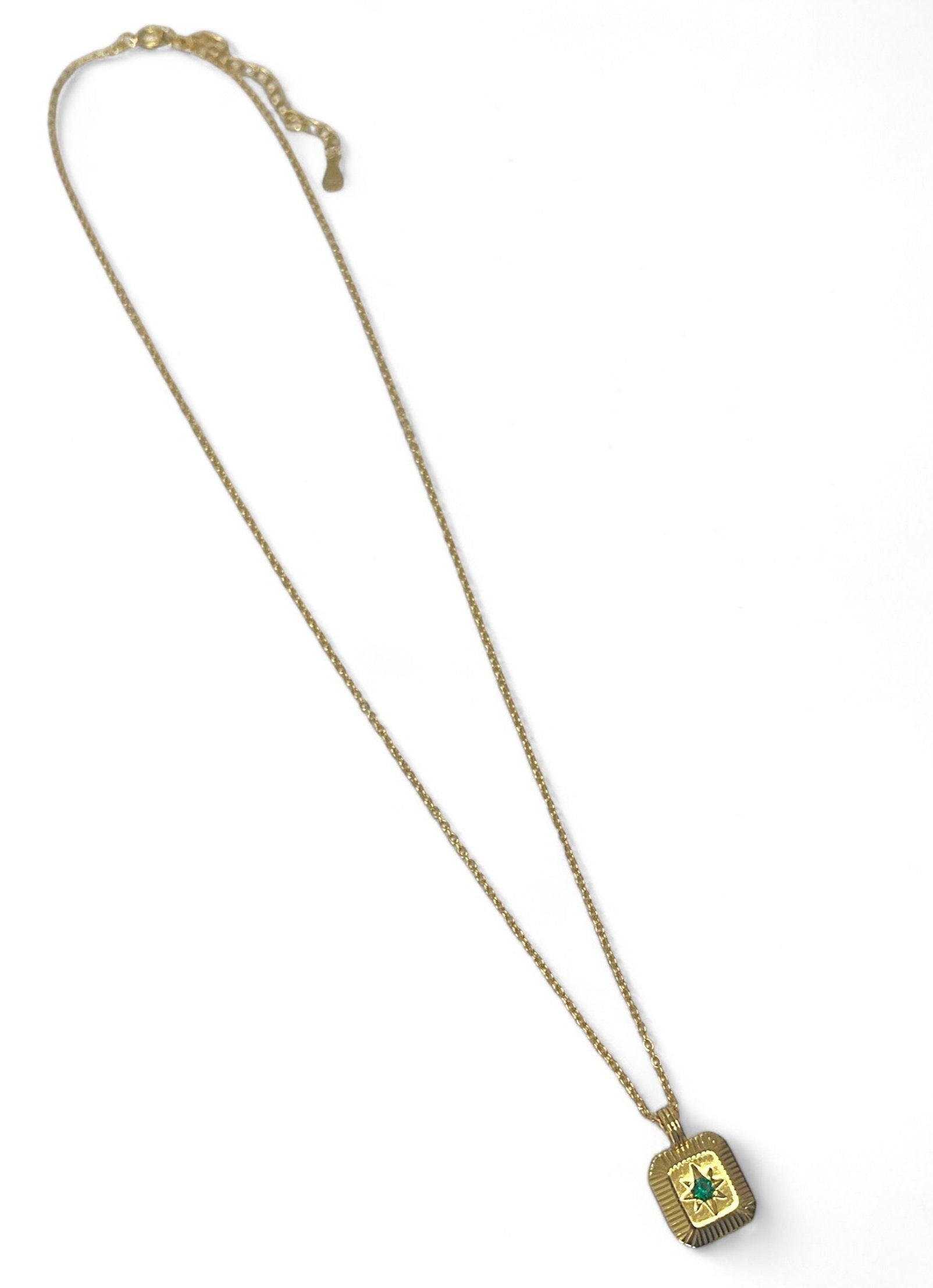 'Ellie' Emerald Green Pendant Necklace