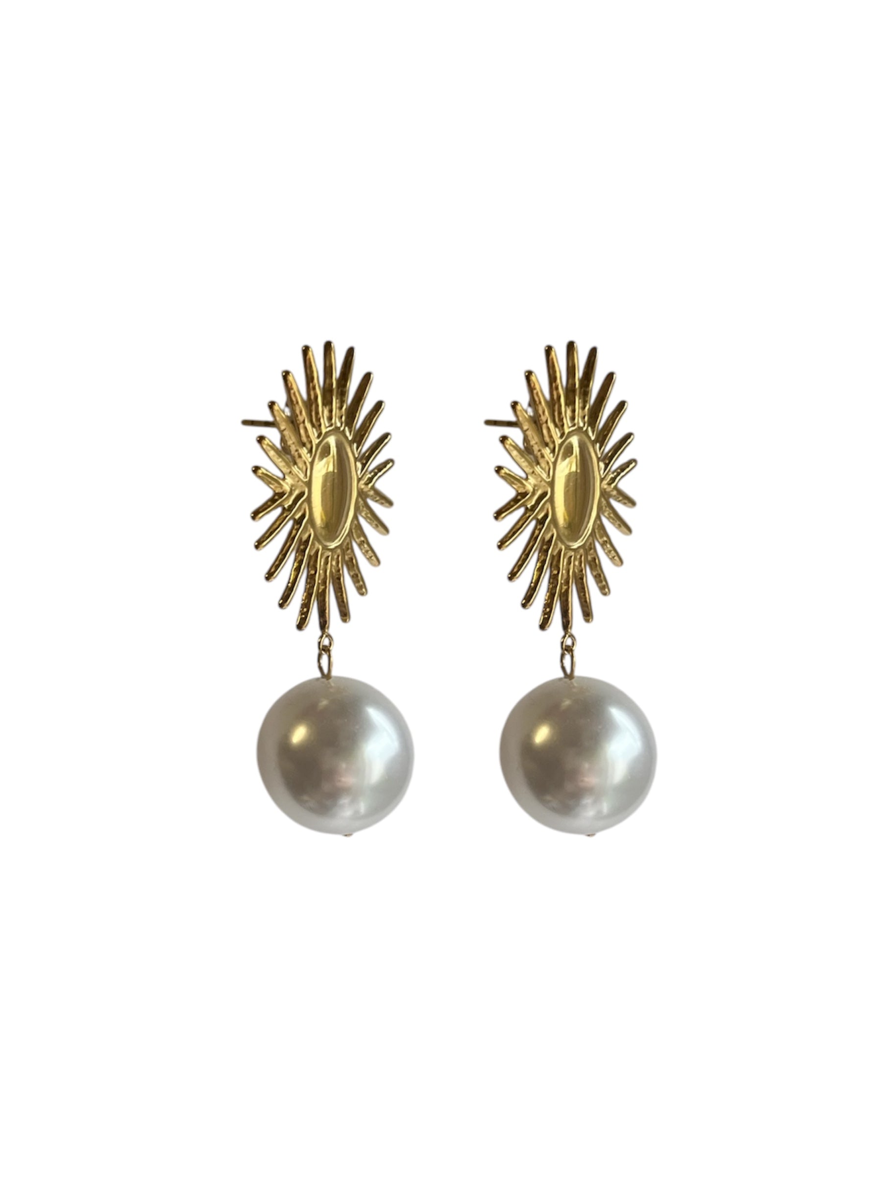avery_pearldropearrings.jpg