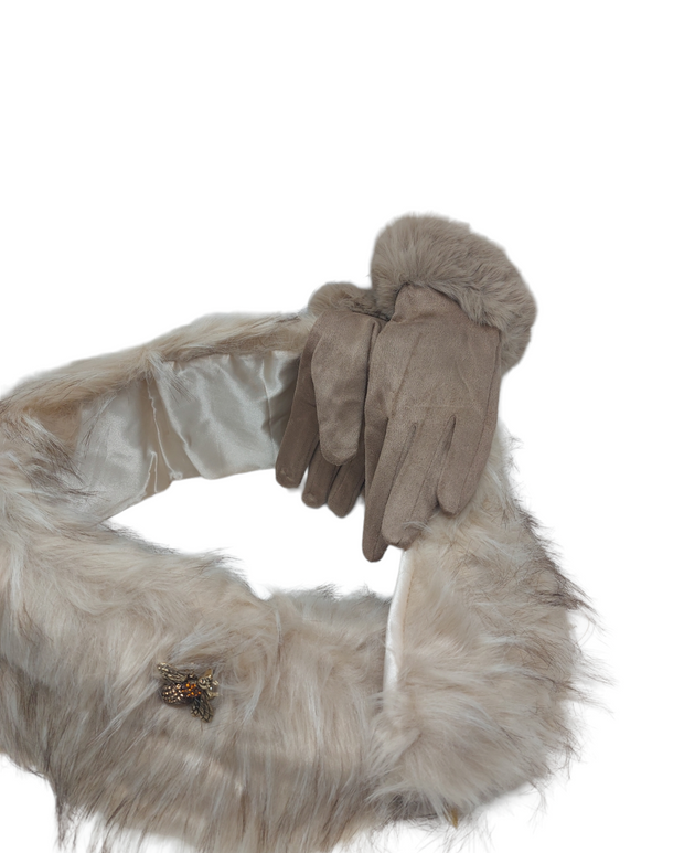 Faux Fur Trimmed Gloves in Beige